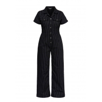 Combinaison femme rétro en jeans noire rayée.