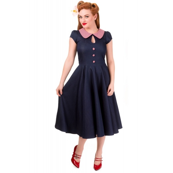 Robe pin-up bleu jeans et vichy rouge.